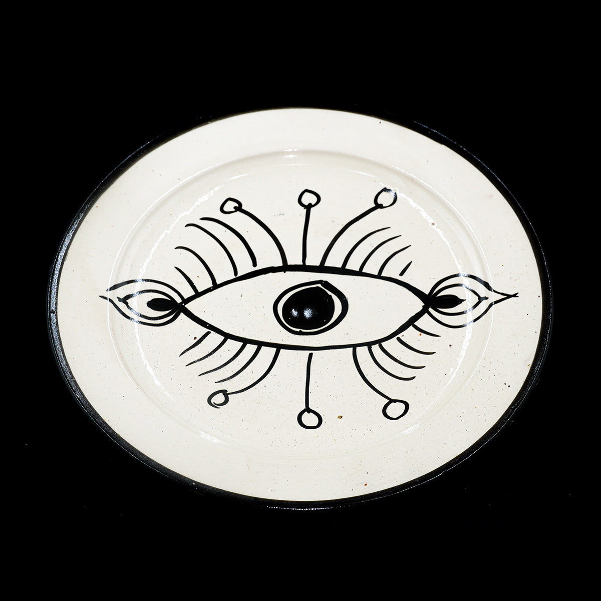 Assiette en Céramique Terre Cuite Blanche – Design Œil Sacré