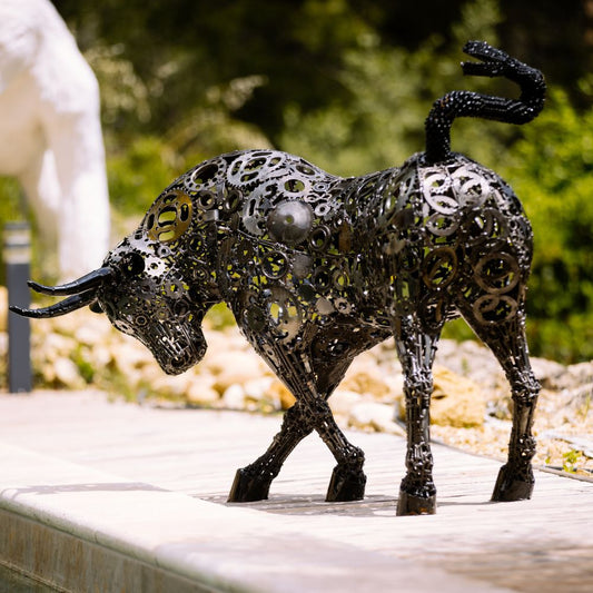 Statue taureau en métal