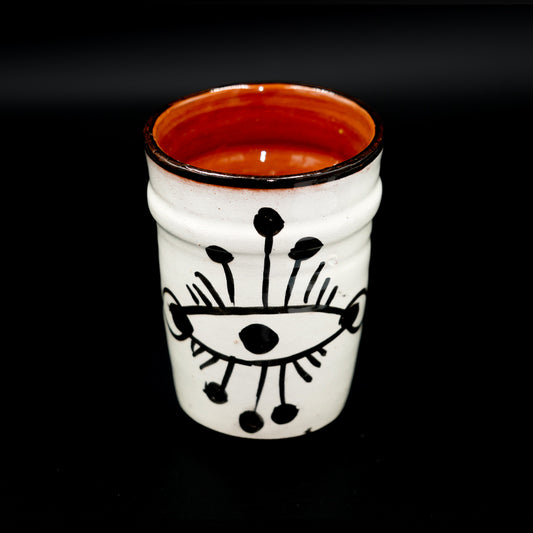 Tasse gobelet en céramique – Blanc mat &amp; motif œil noir