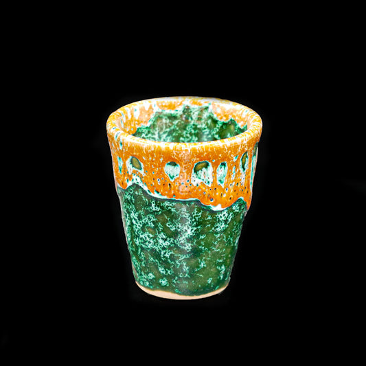 Tasse gobelet espresso en céramique – vert & ocre